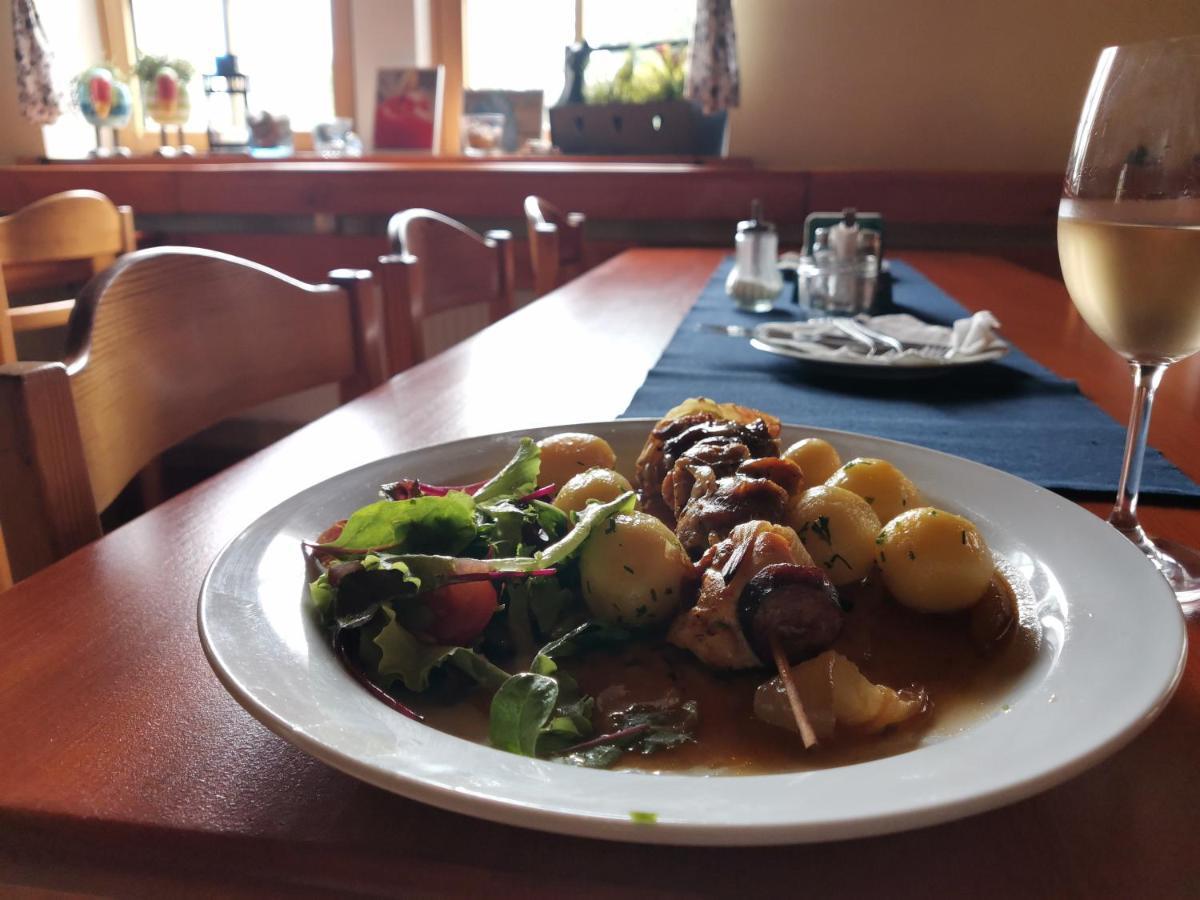 Hotel Zlaty Potok Nicov  Eksteriør billede