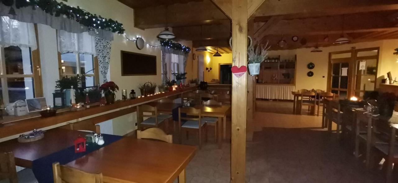 Hotel Zlaty Potok Nicov  Eksteriør billede