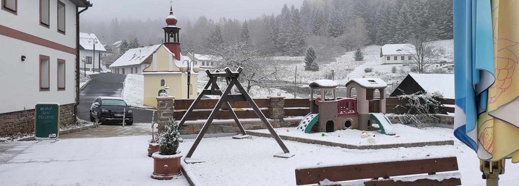 Hotel Zlaty Potok Nicov  Eksteriør billede